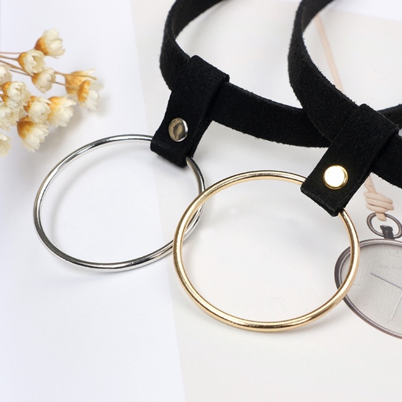 Silver O-Ring Black Leather Circle Choker Necklace - Picture 5 of 7